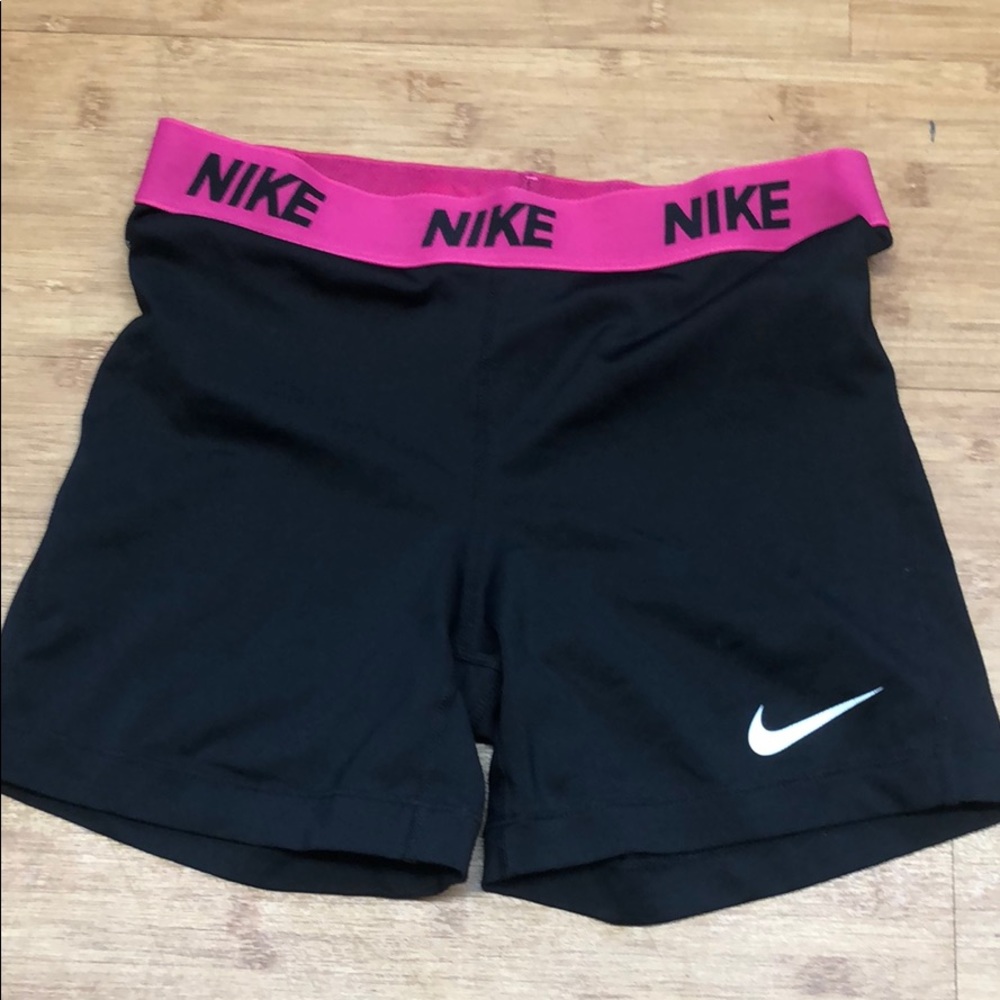 Women’s Nike pro